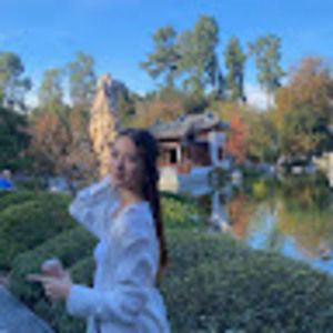 Meet your Posher, Loanne